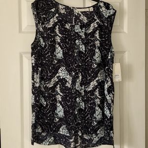 NWT Sejour pintuck navy graphic print sleeveless top